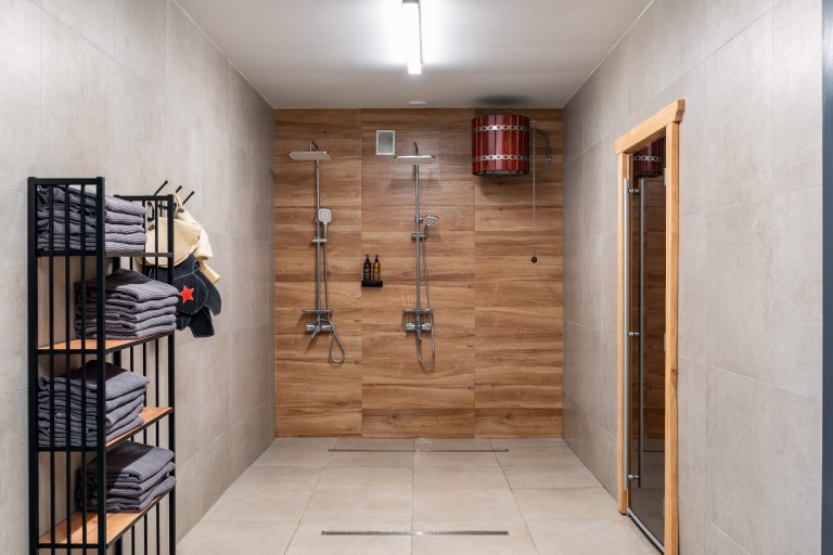 COMBO (Sauna + Pool)