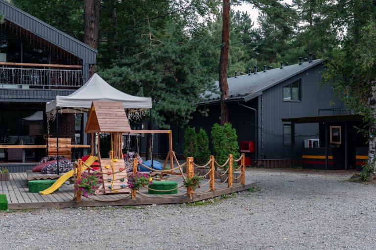 Children's outdoor recreation areas